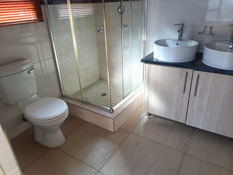 2 Bedroom Property for Sale in Hillside Free State